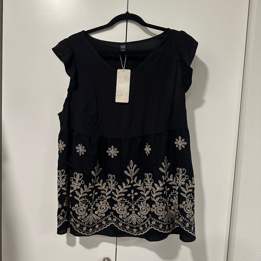 Emery Rose NWT Chic Black Blouse with Cream Embroidery